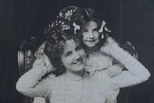 Before colorization - Family Portrait from 1950s